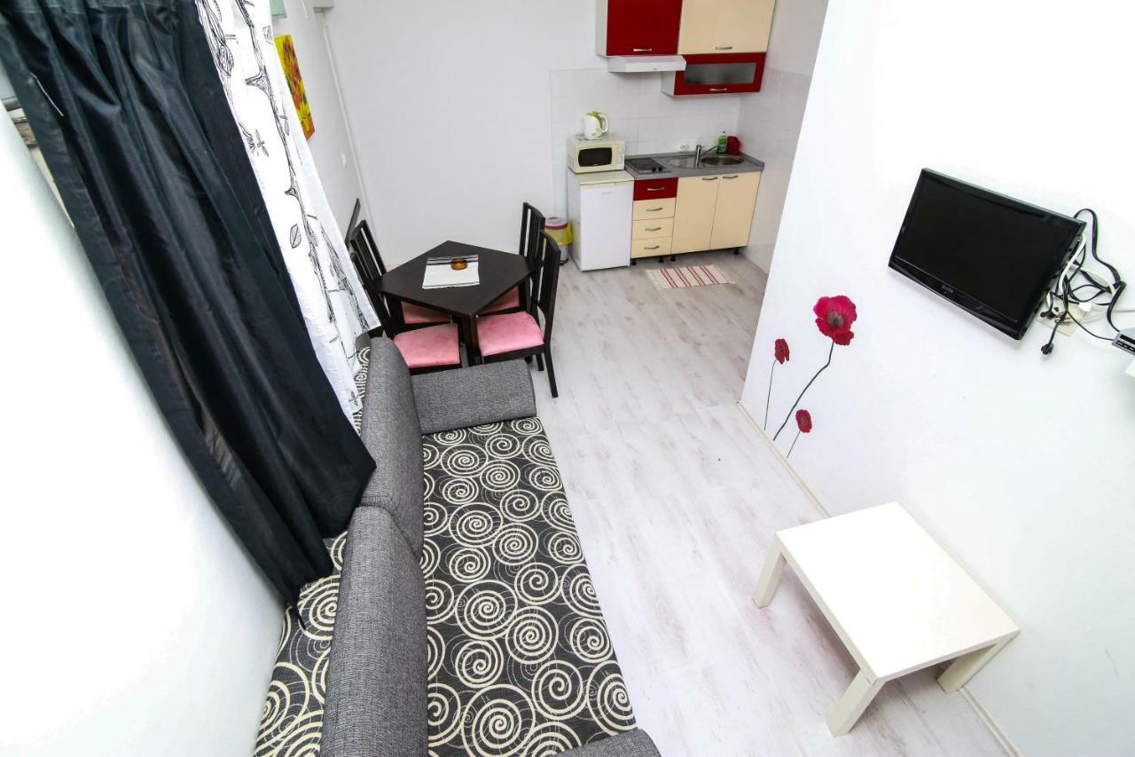 Apartments Alma ポドゥゴラ エクステリア 写真