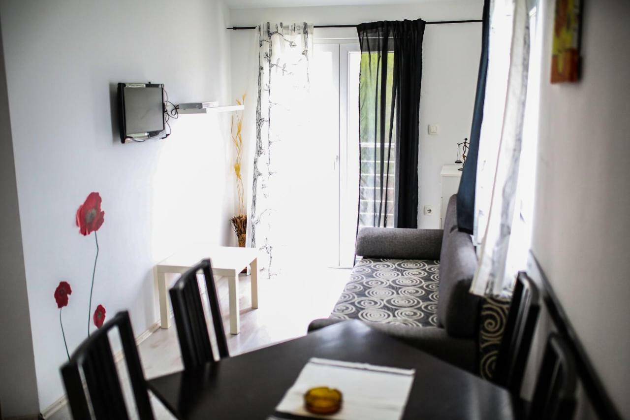 Apartments Alma ポドゥゴラ エクステリア 写真