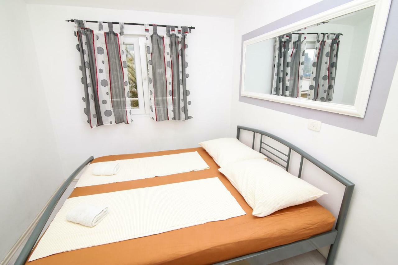 Apartments Alma ポドゥゴラ エクステリア 写真