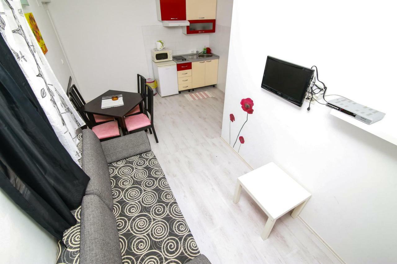 Apartments Alma ポドゥゴラ エクステリア 写真