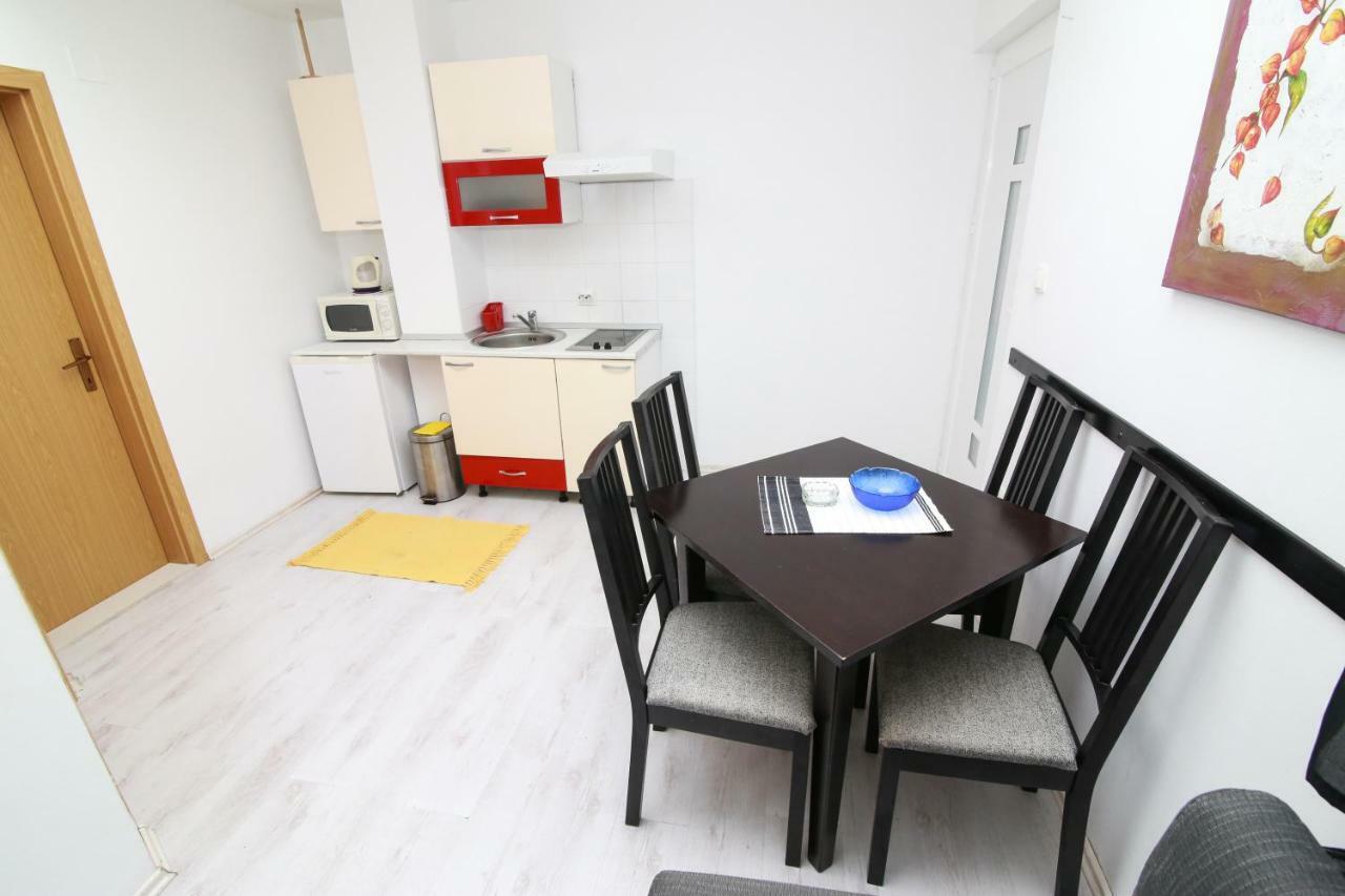 Apartments Alma ポドゥゴラ エクステリア 写真